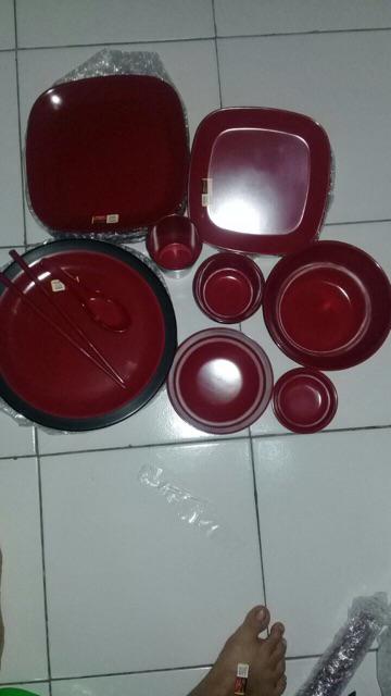Set Komplit Melamin Golden Dragon