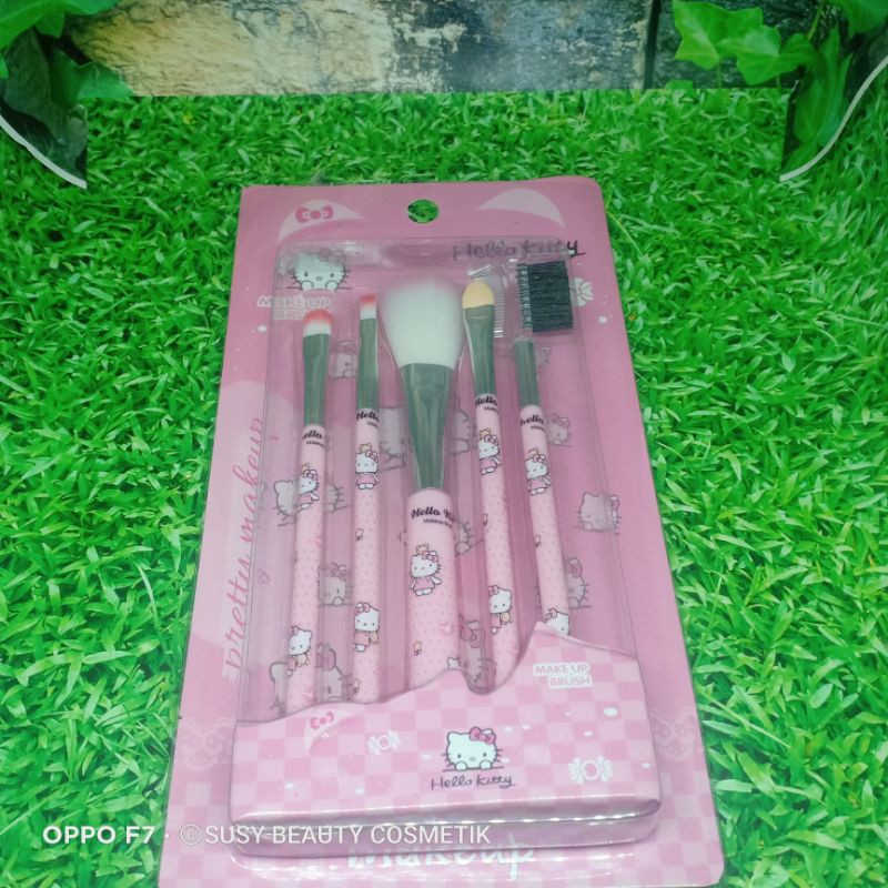 KUAS MAKE UP HELLO KITTY//DORAEMON Kuas Set Hello Kitty Isi 5 Pcs