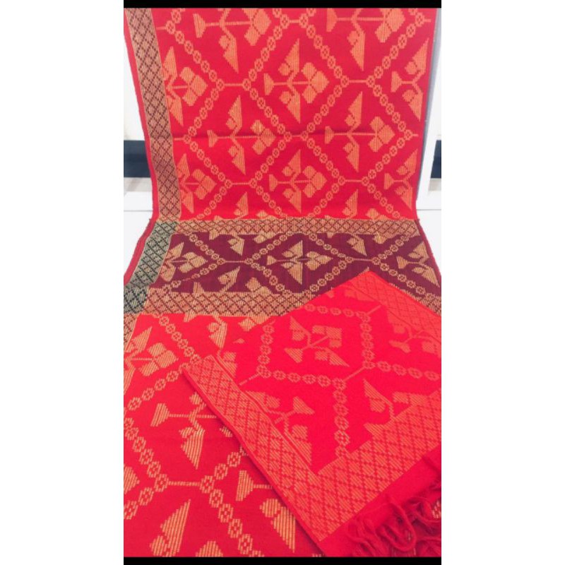 kere alang sumbawa warna merah (kain adat sumbawa)