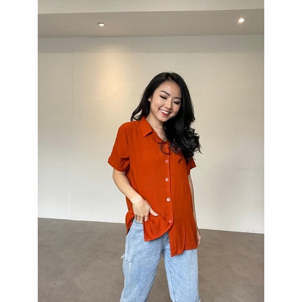 HAWAII SHIRT KEMEJA WANITA KATUN RAYON POLOS LENGAN PENDEK KERAH HEM KANCING TANGAN ALLSIZE GROSIR-TERACOTA