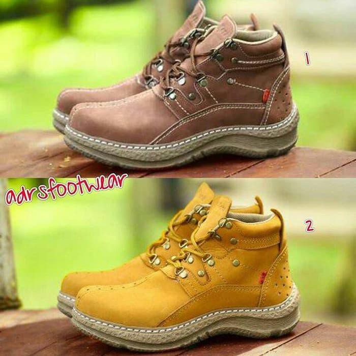 sepatu safety pria Kickers Monster Safty Boots accessories