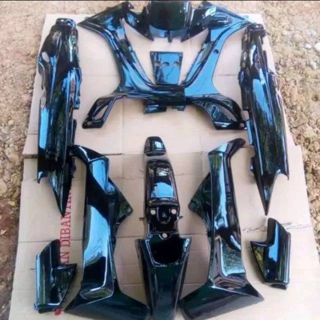 Cover body alus F1ZR hitam polos