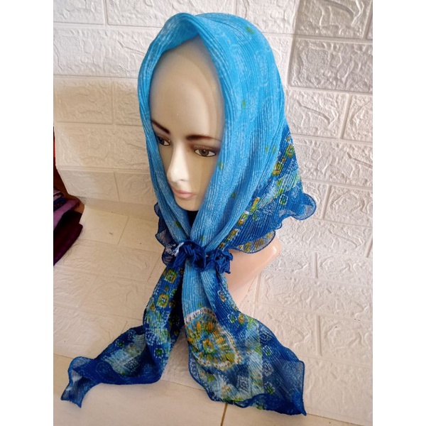 Hijab Segitiga Plisket Motif