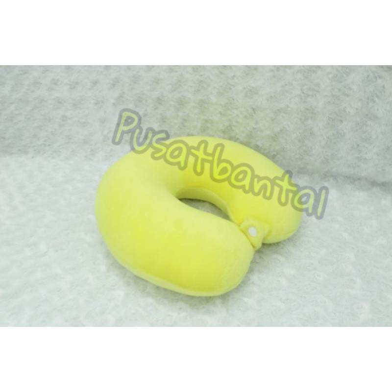 Bantal Leher Polos + Kancing Warna Kuning