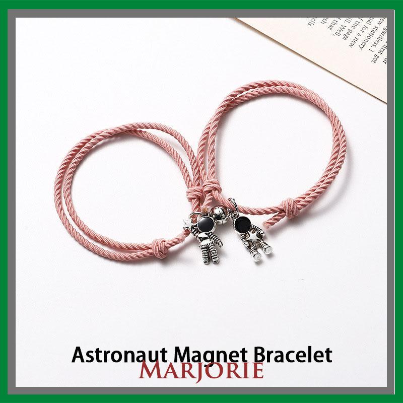 1 Pasang Korea Lucu Astronot Magnetik Atraksi Beberapa Gelang Rambut Cincin Pacar Anyaman Tali Tangan-MJD