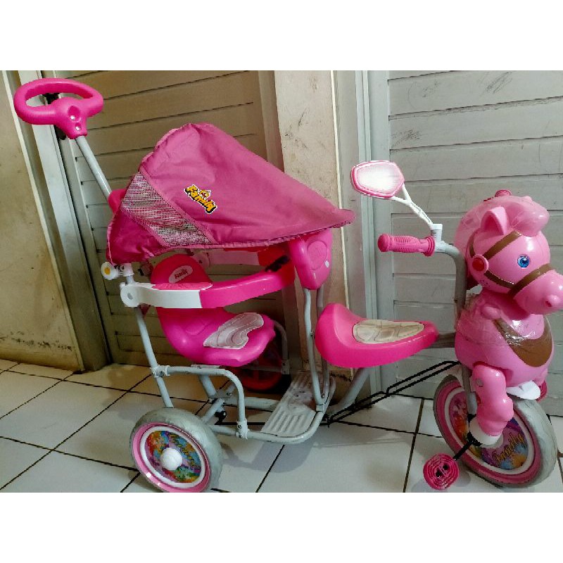 (Preloved) Sepeda Roda Tiga Anak Family Kuda 1-3 Tahun 2 Kursi Musik Melodi Tongkat Kanopi