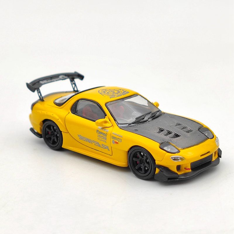 Diecast Master 64 Mazda Amemiya
