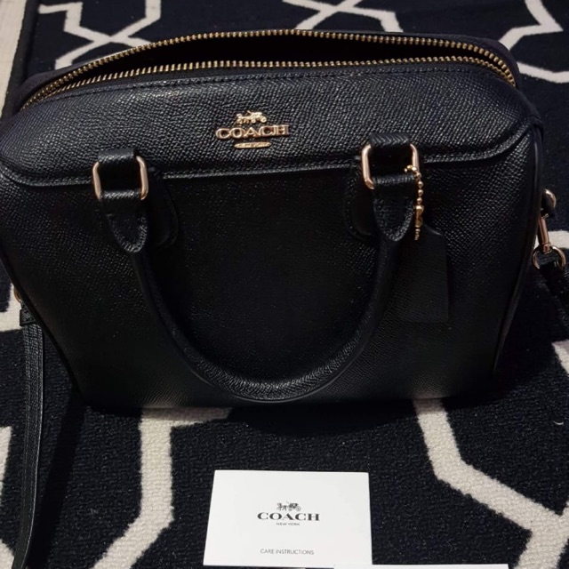 preloved coach mini bennet black
