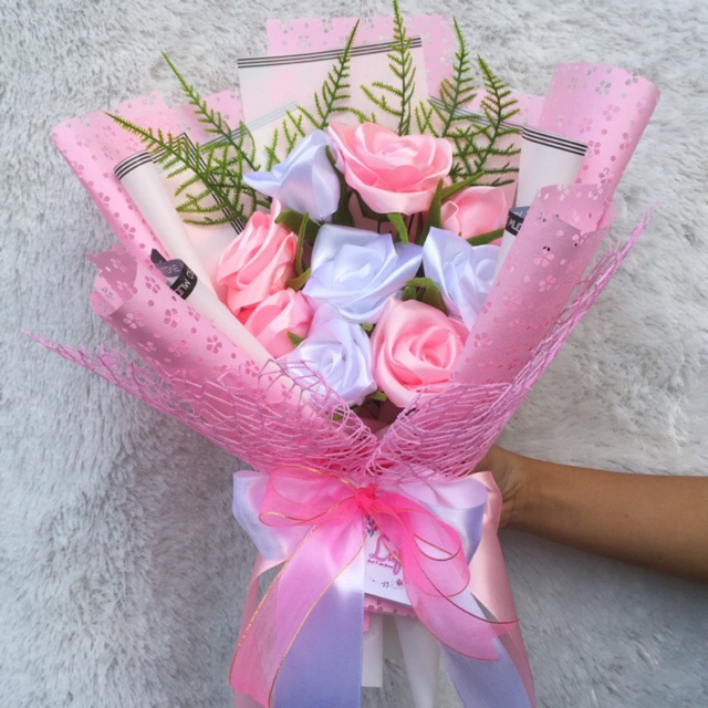 Flower bouquet / lily flower / buket wisuda
