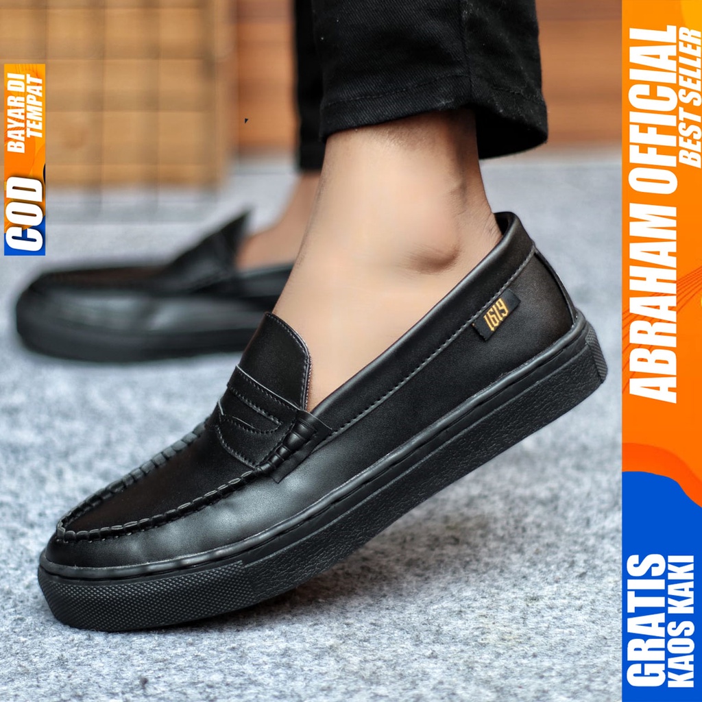 Sepatu Slip On Pria Sepatu Casual Pria Formal Kulit Pu Sepatu Pantofel Kerja Kantor Kuliah Kondangan Sepatu Slop Pria Sepatu Hitam Pria TRAVIS ABRAHAM