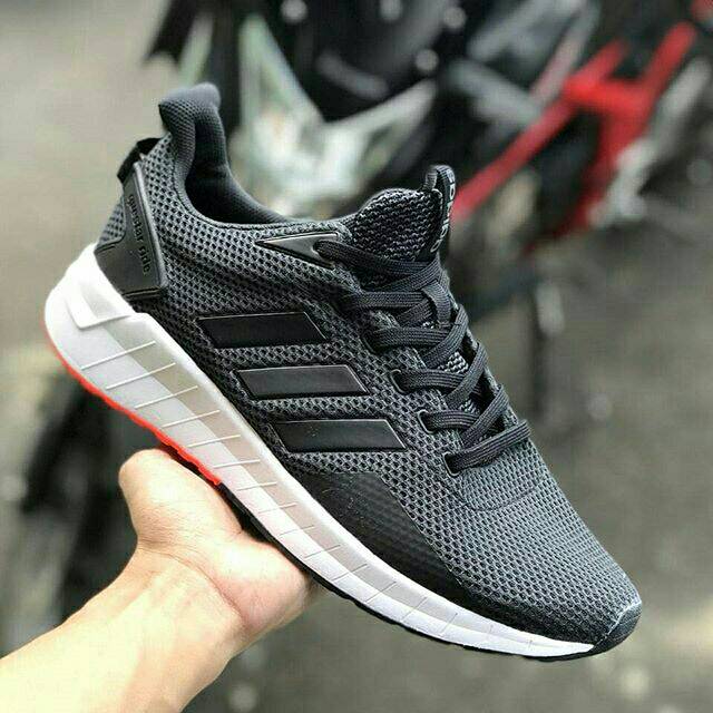 Adidas Questar Ride