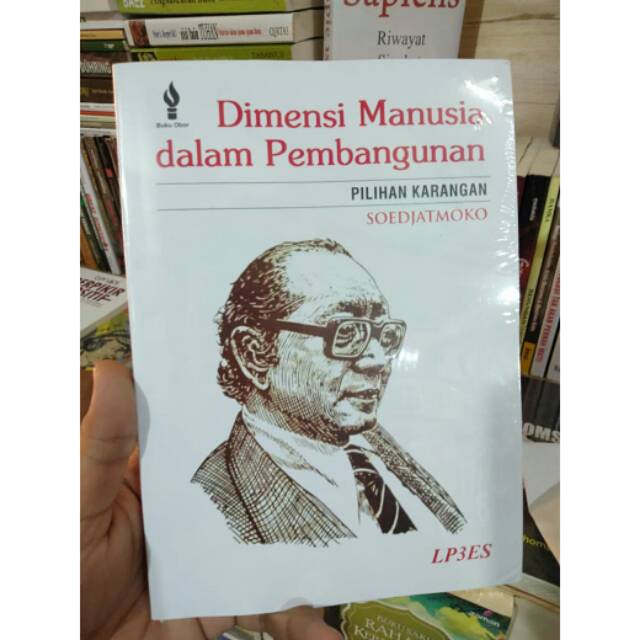 Buku DIMENSI MANUSIA DALAM PEMBANGUNAN - Soedjatmoko