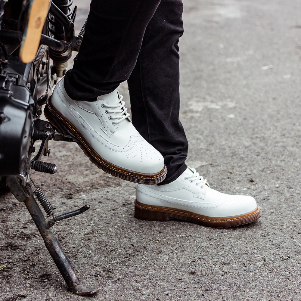 WALT OXFORD WHITE |ManNeedMe x NAZ| Sepatu Pria Low Boots Docmart Formal Shoes ORIGINAL