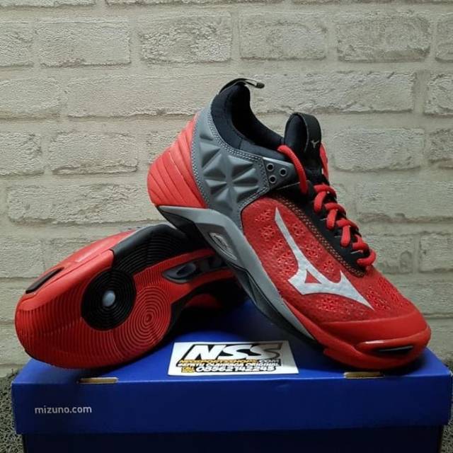SEPATU MIZUNO WAVE MOMENTUM LOW ORIGINAL