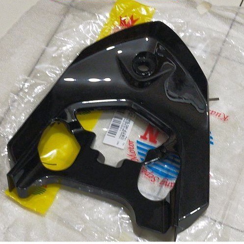 cover rr center tail sambungan body belakang vario techno 125 fi KZR hitam non original