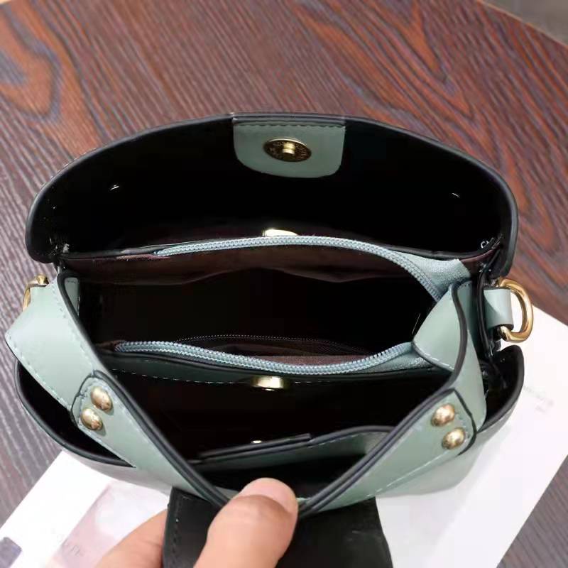 201819 Tas Selempang Wanita Import Slingbag Cewek Impor (1 KG MUAT 2) CR7779 BQ3462