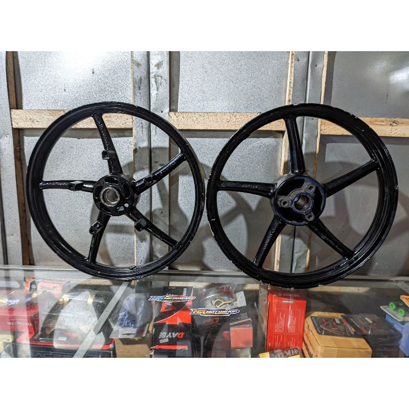 velg palek rcb sp522 racingboy satria fu suzuki gsx 150 ori rcb