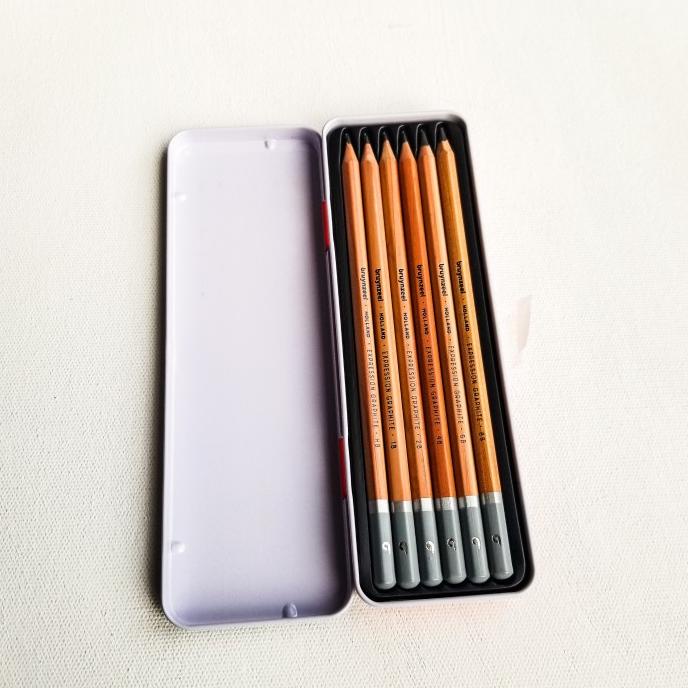 

BRUYNZEEL GRAPHITE PENCILS SET 6 PCS / PENSIL SKETSA GAMBAR