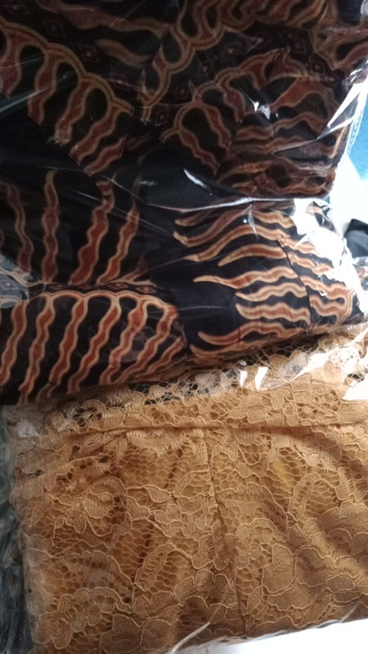 Wou Batik Couple 2595 Brokat Couple Brukat Modern Batik Keluarga Batik Modern - Bs059