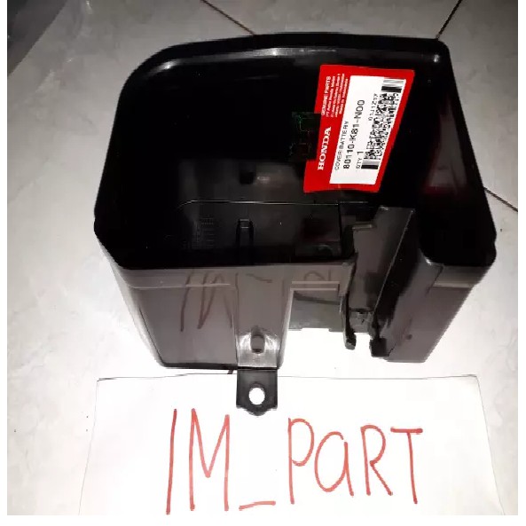 Asli Honda 80110-K81-N00 Cover Tutup Aki Beat Fi New 2016 2017 Street