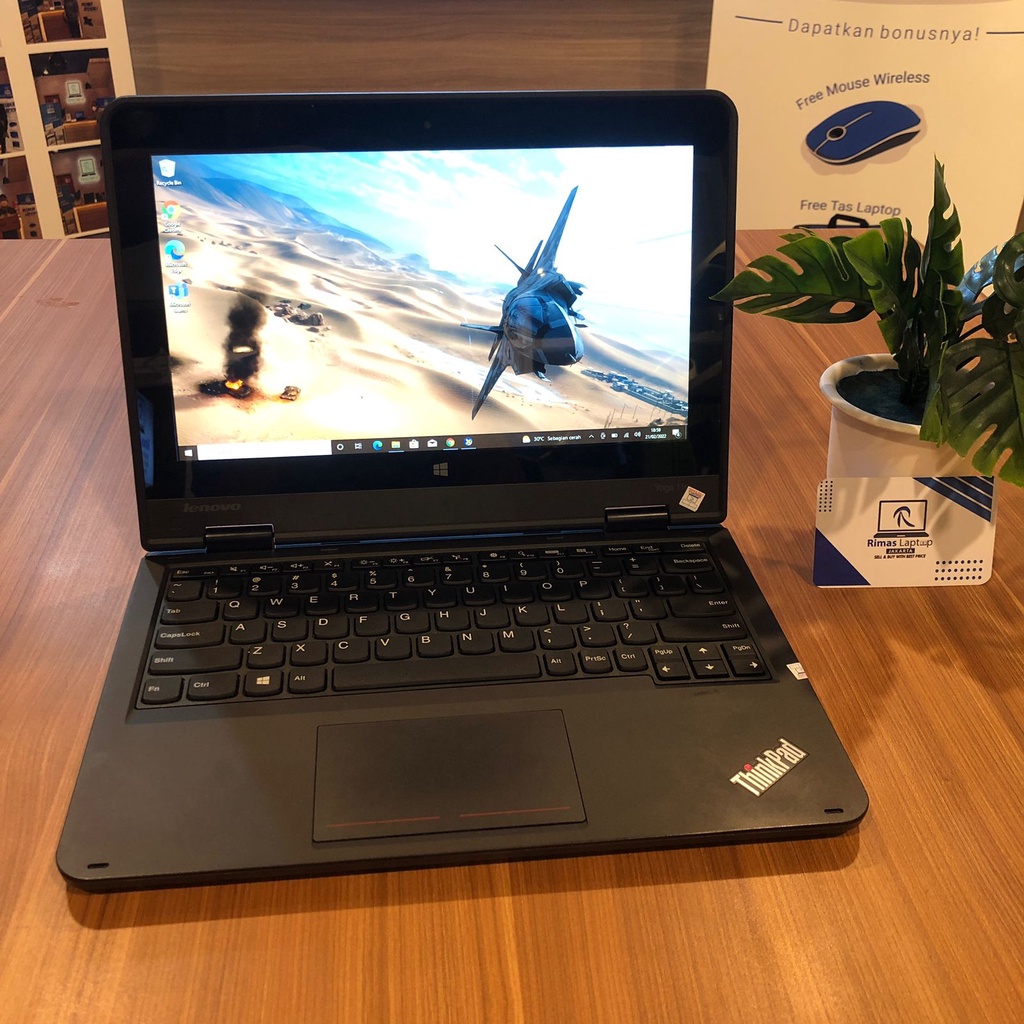 Lenovo Yoga Celeron 4gb 128gb SSD Hybird Touchscreen Bekas Second