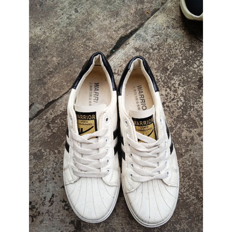 SEPATU SECOND BRAND WARRIOR