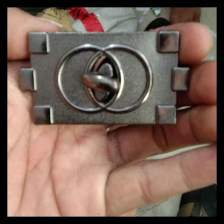 Tas Selempang Tali Rantai Wanita Branded Chanel Boy Mini Warna Hitam