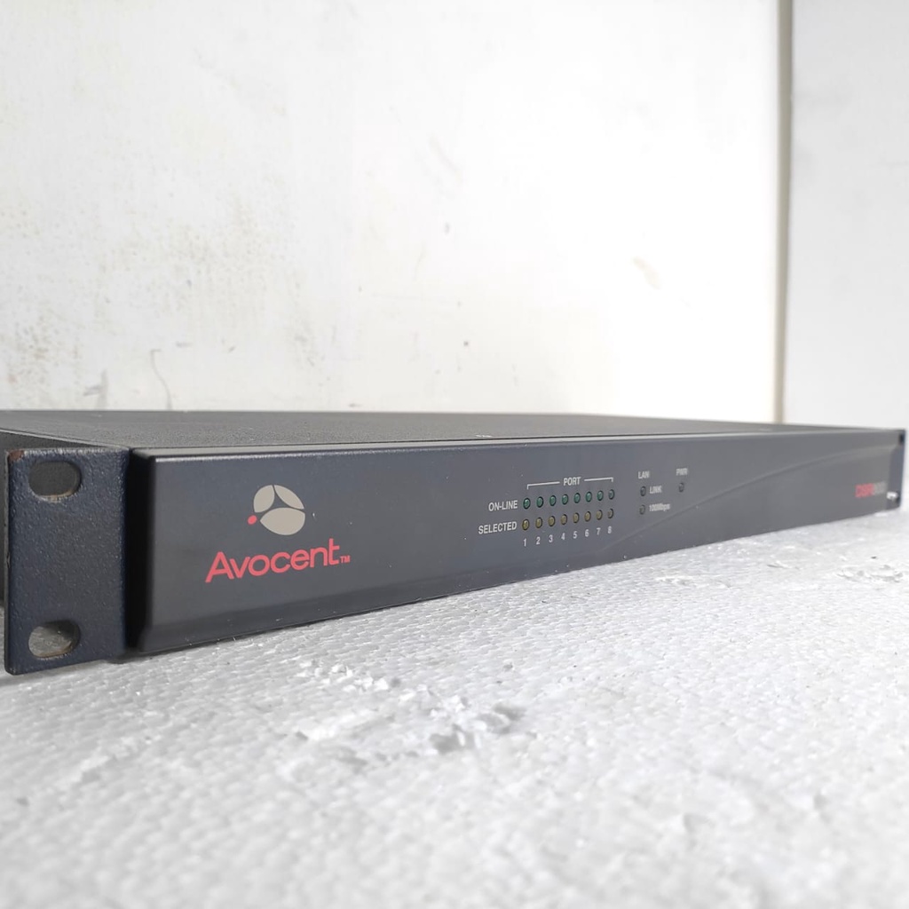 Switch Avocent DSR800 8port