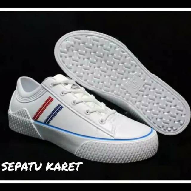  SEPATU  KARET  PYLON KOMIN  SEPATU  PRIA WARNA PUTIH SIZE 38 