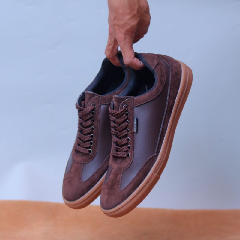 Xshoesbdg.id x Ramires Sepatu Casual Pria Sneakers Hitam Formal Kulit Pu Kekinian Kerja Kuliah Kantor Nongkrong