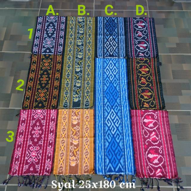 Syal tenun motif bunga teratai &amp; toraja