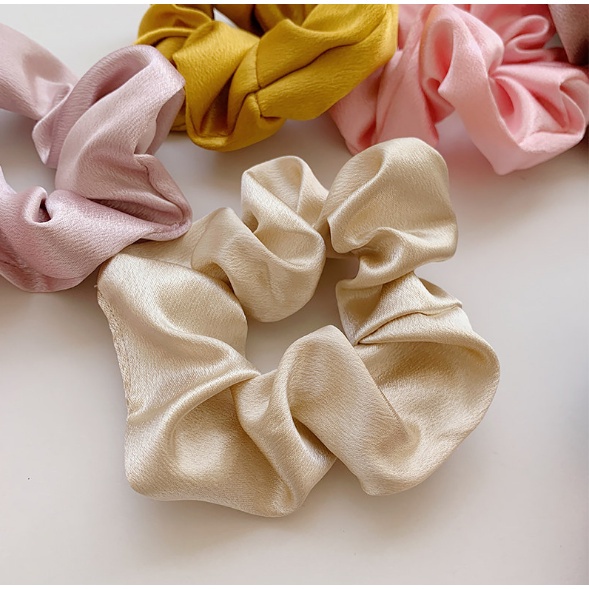 SCRUNCHIE IKAT RAMBUT KOREA WANITA AKSESORIS RAMBUT KERUT SATIN POLOS FASHION IMPORT AK52