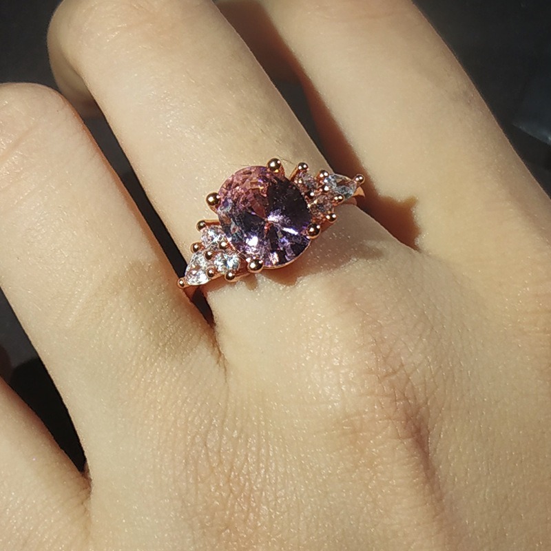 Cincin Rose Gold 18k Dengan Berlian Imitasi Untuk Wanita