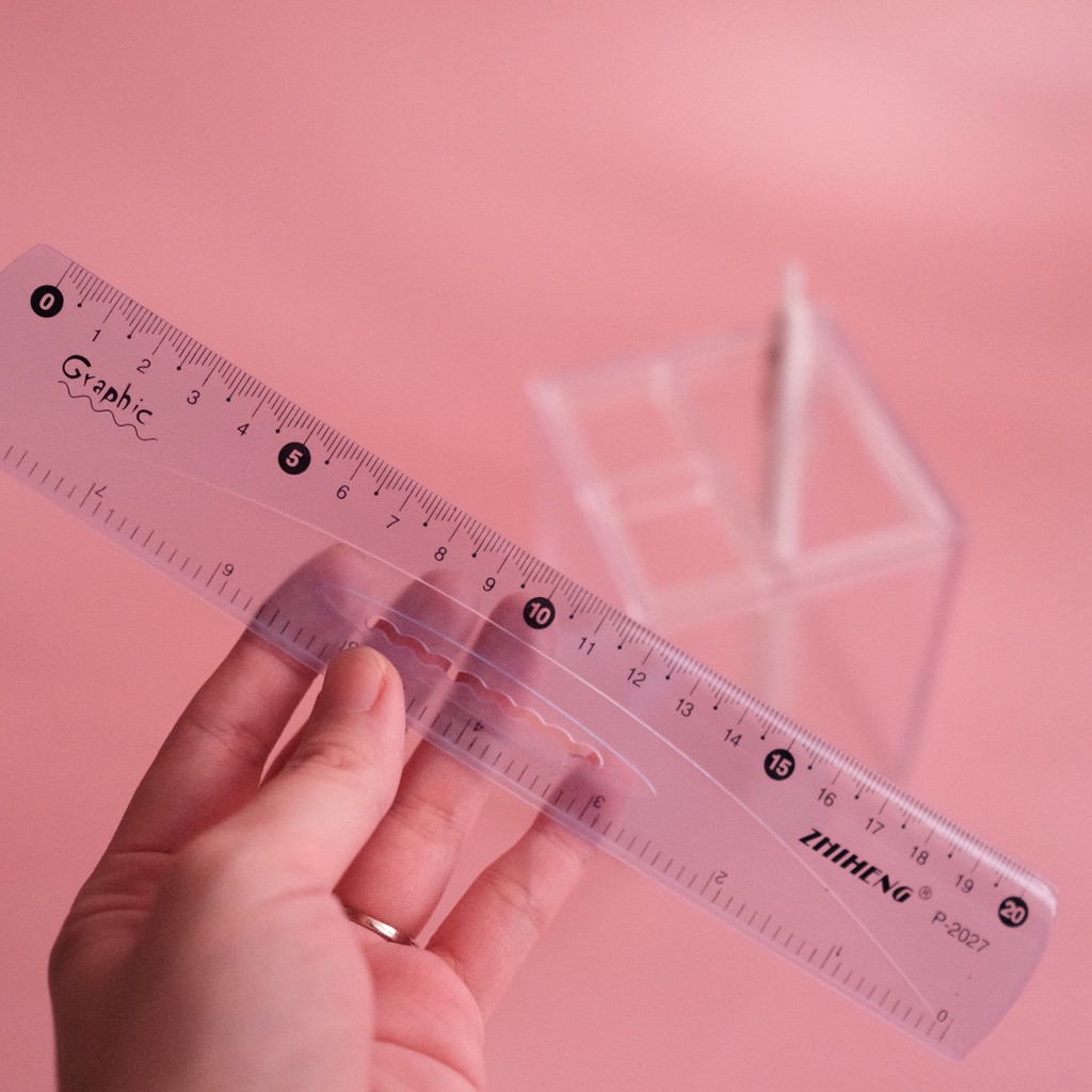 

Penggaris / Ruler / Mistar Mika Impor 20 cm fancy Murah