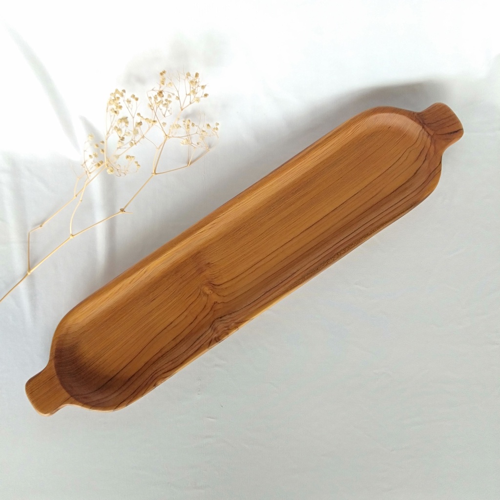 Nampan Sushi Panjang, Piring Sushi