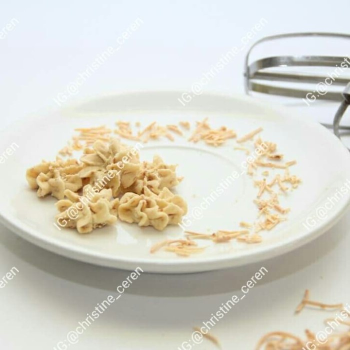 

KERING-KUE- KUE KERING (SAGU KEJU WISMAN) -KUE-KERING.