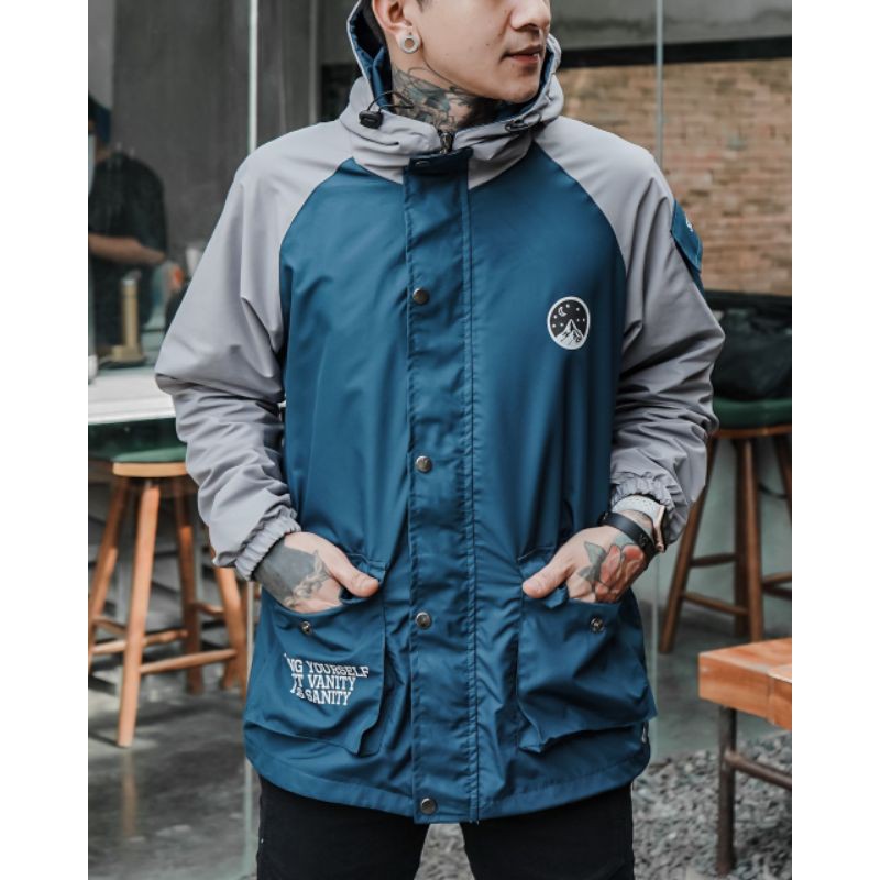 JAKET PARASUT OUTDOOR WATERPROOF-BEST SELLER