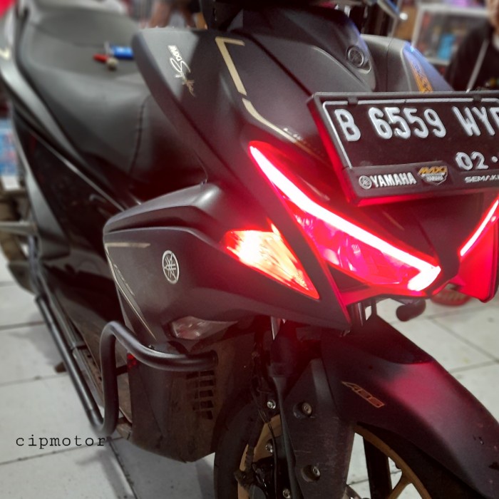 Crashbar Aerox 155 Tubular AEROX 155 dudukan lampu Aerox 155