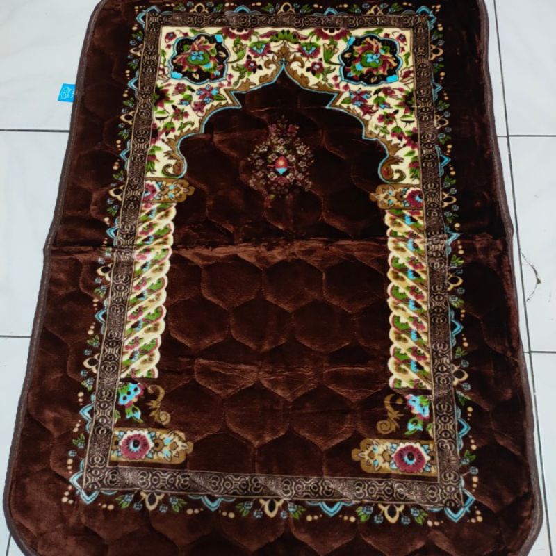 sajadah arya saloka sajadah luxor quilting bahan bludru halus bahan tebal ukuran 80x120