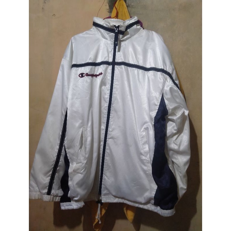 Jaket Nike Supreme Court dan Champion