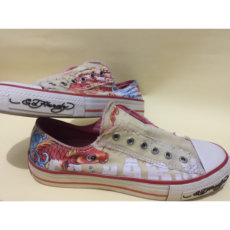 Sepatu edHardy