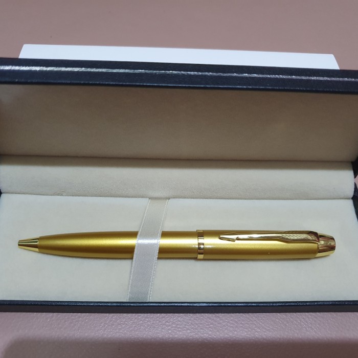 

CODES0X-84 Pulpen Parker Sonnet TW Full Gold Klip Emas Free Grafir Nama