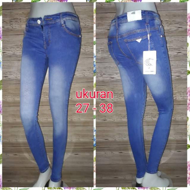 Celana Panjang Jeans Wanita Premium / Soft Jeans Streach Ice Blue