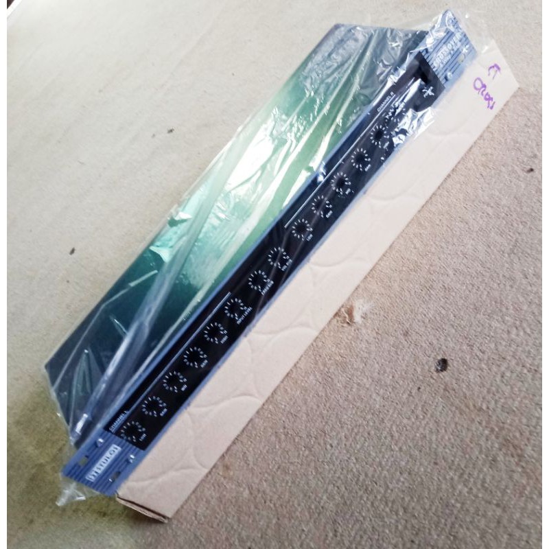 Box Crossover 4 way + Subwoofer