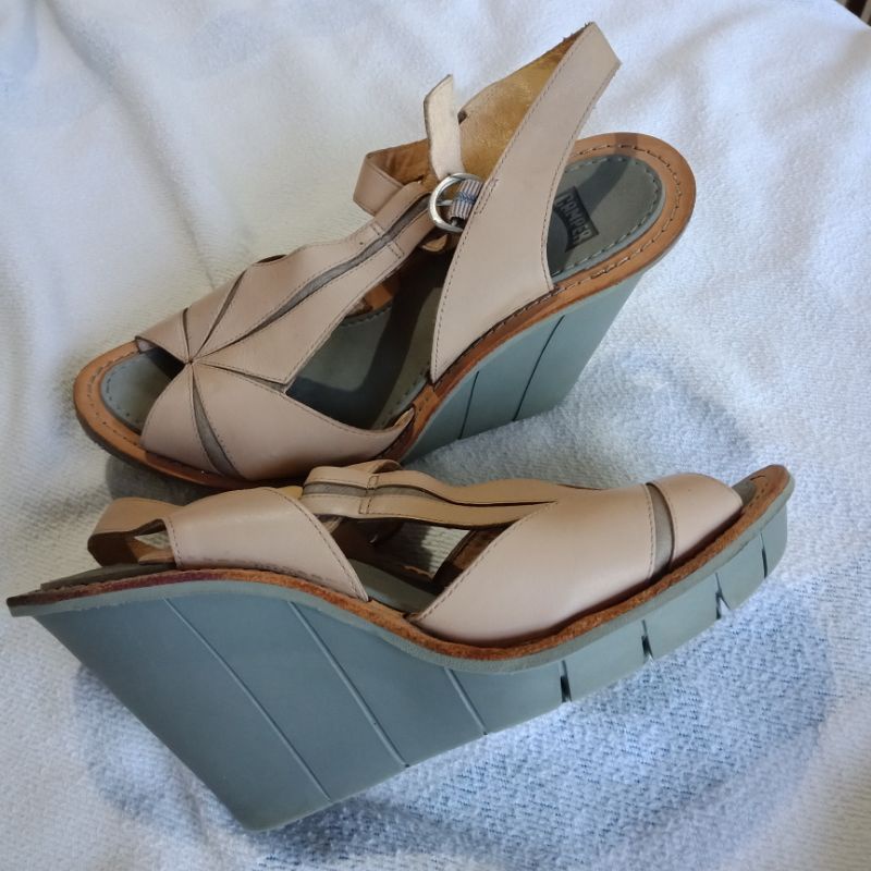 Sepatu Sendal Wanita CAMPER Original  Sendal Sepatu Authentic Preloved size 37