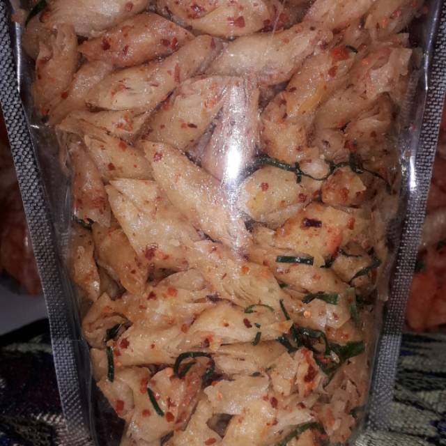

Keripik lumpia renyah dan gurih ,rasa di jamin enak bgt iya gays