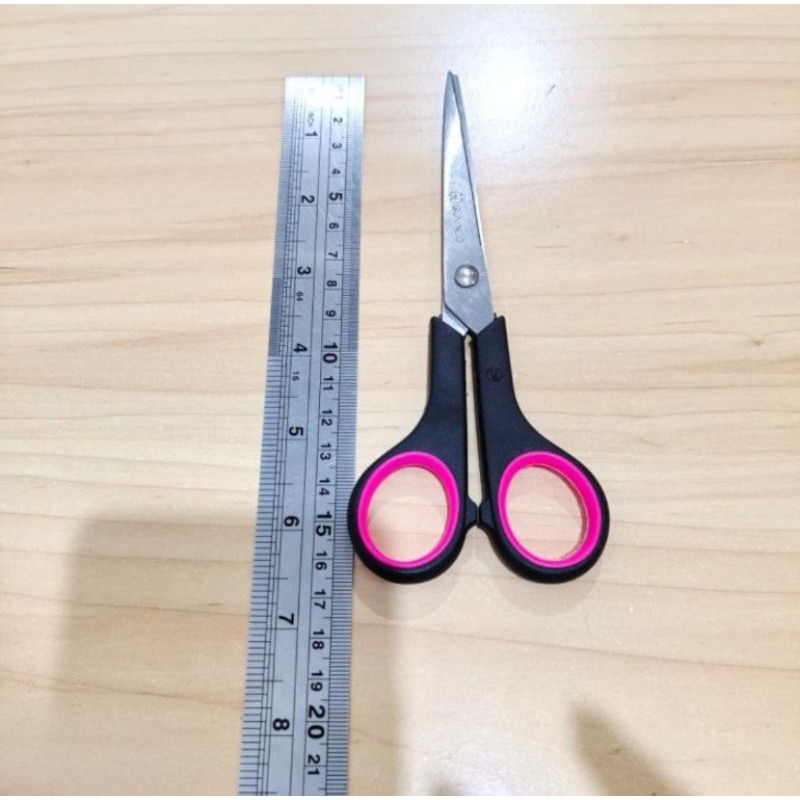 

Gunting OLL /Gunting Good Quality