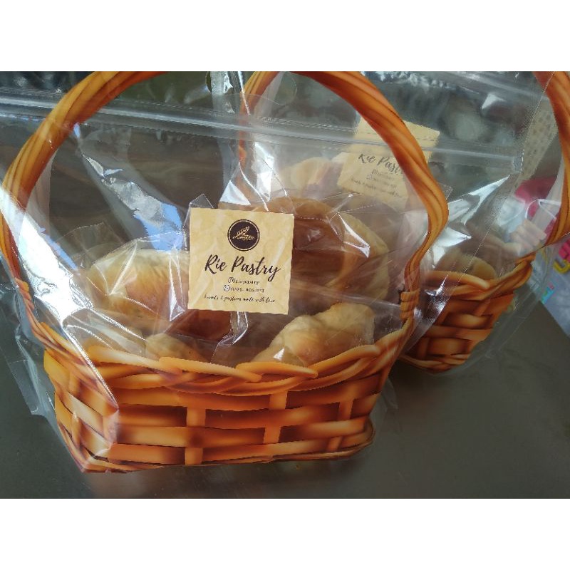 

Paket Roti Manis Premium