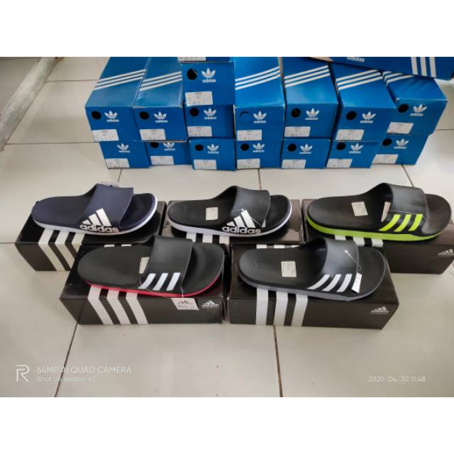 Sandal slop adidas