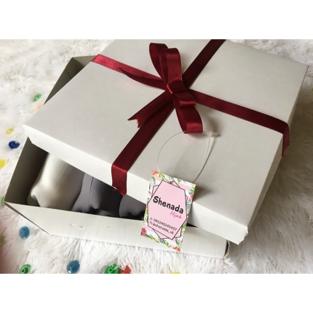 

(KOTAK SAJA) Gift Box Shenada Hijab